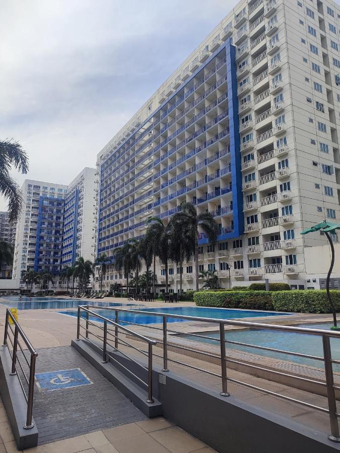 Sea Residences Moa Condotel By Ruffa Манила Экстерьер фото